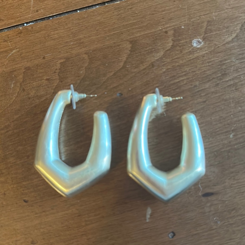Kendra Scott earrings